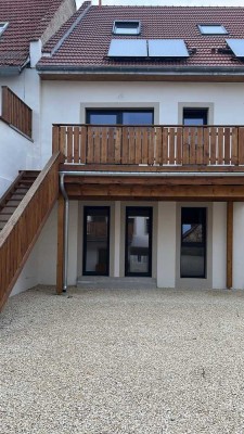 Attraktive 4-Zimmer-Maisonette-Wohnung mit gehobener Innenausstattung mit EBK in Rödersheim-Gronau