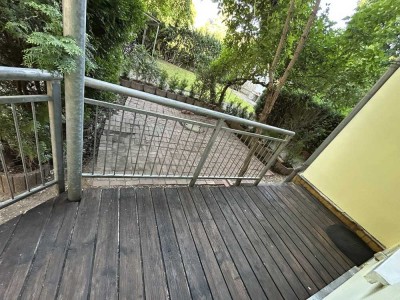 3-Zi-Wohnung mit großem Balkon und eigener Gartenterrasse. Provisionsfrei- Gohlis-Süd