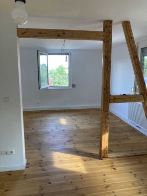 Stilvolle 3-Zimmer-Wohnung für Gartenliebhaber mit Ausblick