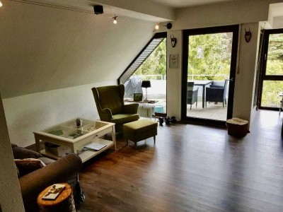 Helle 2-Zimmer 76qm Wohnung mit zwei Balkonen und Stellplatz am Rodderberg