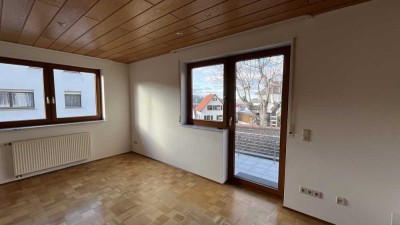 Modernisierte 2,5-Zimmer-Wohnung mit EBK in Löwenstein