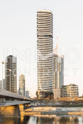 ERSTBEZUG: Wo die City und die Wiener Hausberge zu Füßen liegen – DANUBEFLATS