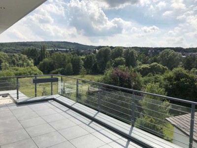 DACHGESCHOSSTRAUMWOHNUNG MIT BLICK INS NATURSCHUTZGEBIET!!!