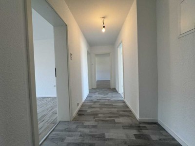 Erstbezug nach Renovierung! 3-Zimmer Wohnung in Untermeiderich