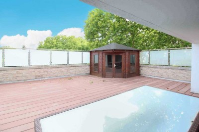 Schönes Penthouse mit großer Dachterrasse und eigenem Schwimmbad im Keller