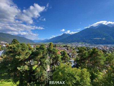 Sonnige Dachgeschosswohnung mit Traumblick über Telfs