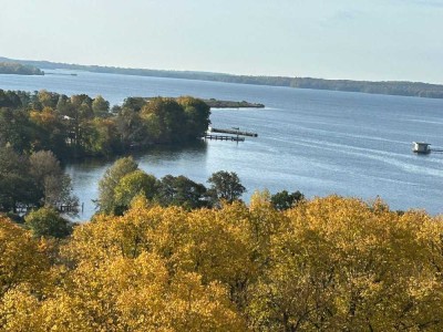 2,5 Zimmer Wohnung mit direktem Blick auf den Großen Plöner See