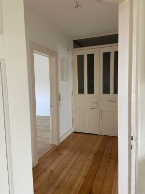 Großzügige helle 2-Zimmerwohnung