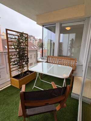 PROVISIONSFREI RÖMERGASSE wunderbare 4-Zimmerwohnung mit Balkon 4 m2 und Loggia 6 m2 in Top Lage nahe dem Wilhelminenberg U 3 Nähe