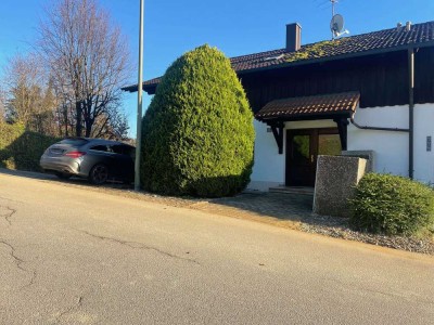 Ansprechende 2-Zimmer-Erdgeschosswohnung mit EBK in Bad Griesbach im Rottal