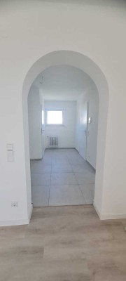 Traumhafte 2,5-Zimmer-Wohnung mit Balkon, Fernblick und Top-Lage in Ebersbach
