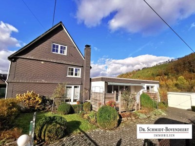 Gepflegte Doppelhaushälfte mit Anbau und Garage in 57290 Altenseelbach!