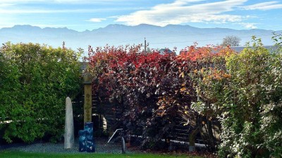 Neuwertige Gartenwohnung mit herrlichem Gebirgsblick in Seenähe