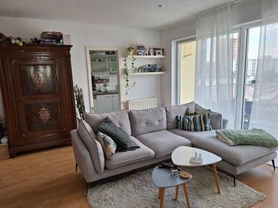Schicke 2-Zimmer-Wohnung mit großem Balkon