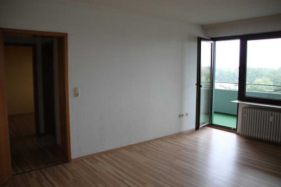 VON PRIVAT - 2-Zimmerwohnung mit Garage und grossem Balkon