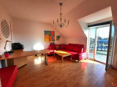 Entzückende Dachgeschoßwohnung in bester Lage