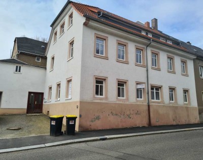 MEHRFAMILIENHAUS+ UNBEBAUTES GRUNDSTÜCK IN HAINICHEN