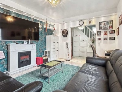 Charmantes Einfamilienhaus mit großem Grundstück in Steinfeld