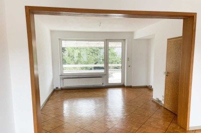 Helle 2-3 ZKB mit Balkon & Loggia in Saarlouis Vogelsang – EBK, 87 m²