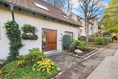 Exklusiv wohnen in Steppach – stilvolle Doppelhaushälfte mit Garten & Wohlfühlcharme