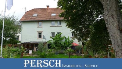 Mehrfamilienhaus mit idyllischem Garten und mit Ausbaureserve!!!