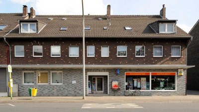 Hochwertig ausgestattete 2-/3-Zimmer-Wohnung mit großem Balkon & Gartenmitbenutzung — Bezug ab 01.11