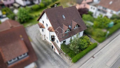 Großzügiges Haus mit Einliegerwohnung in naturnaher Umgebung