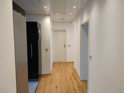 Lichtdurchflutete 3-Zimmer-Wohnung mit hochwertiger Ausstattung in Itzum