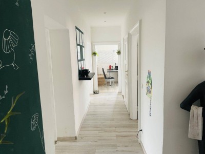 4. Zi. Altbauwohnung mit kleinem Balkon im Andräviertel