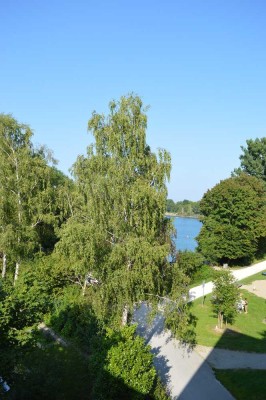 Wohnen am See: Charmate 3,5 ZKB Maisonette mit Dachterrasse