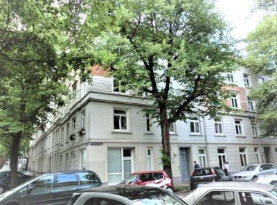 Provisionsfrei! Charmante Altbauwohnung mitten in Winterhude
