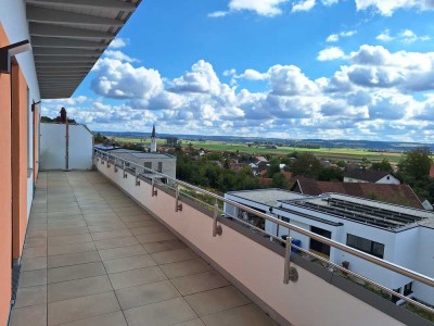 Traumblick übers Isartal: 3-Zi-Penthouse inkl. EBK, Dachterrasse, Keller