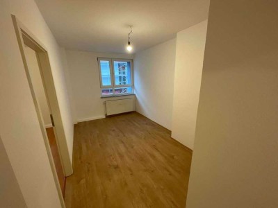 Neu renovierte 3-Zimmer-Wohnung mitten in der City - Top Lage!