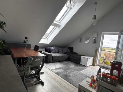 Geschmackvolle 3-Raum-DG-Wohnung mit EBK in Hallbergmoos