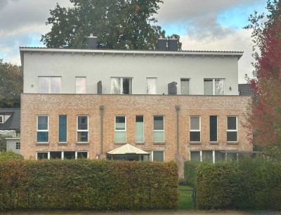 Reihenendhaus in bester Lage Norderstedts mit Garten und Balkon