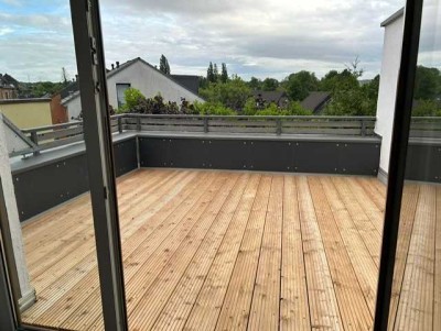 3-Zimmer-Wohnung mit großzügigen Sonnen-Dachterrassen nach Komplettsanierung in Aachen Eilendorf