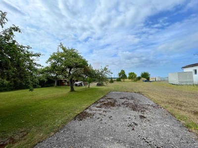 Kinderparadies zu verkaufen : 1-2 Fam. Haus mit großem Garten zum spielen, Scheune+Garage fürs Hobby