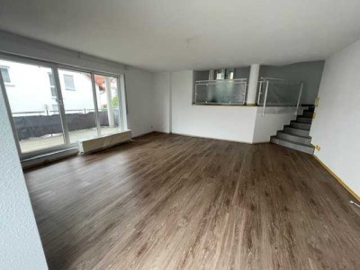 Helle 3-Zimmer Wohnung mit Balkon in Essenheim