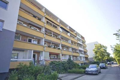 In der Herrichtung, 3 Raumwohnung mit großem Balkon