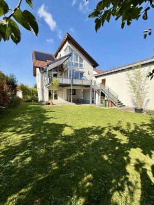 Modernisiertes Haus mit EBK in Sinsheim / Garten / Garage