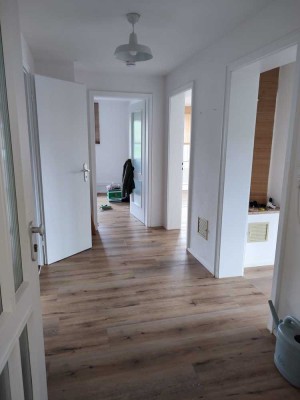 2-Zimmer Wohnung mit Berg-u. Seeblick ca. 65 qm mit Balkon und EBK