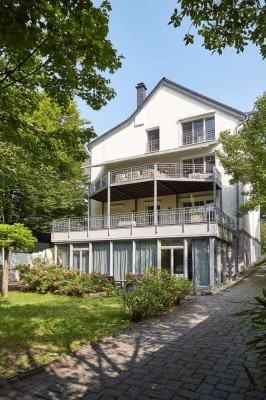 Wohnen am Aaper Wald: 5-Raum-Master-Maisonette + Garten. 2 Bäder. Parkett. EBK. Doppelgarage.