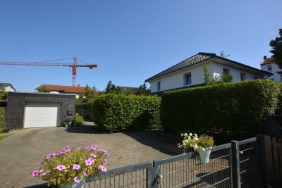 Wohntraum - Stadtvilla mit großer Garage und kurzem Fußweg in die Innenstadt
