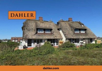 Reetdach-Domizil in bester, strandnaher Lage