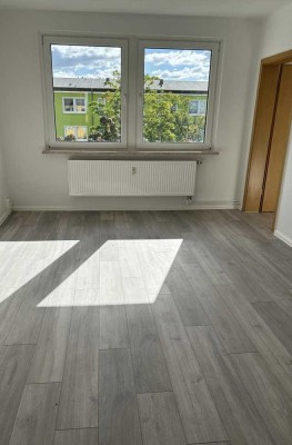 4-Zimmer-Wohnung mit 2 Bädern!