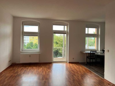 Gemütliche 2-Zimmer-Wohnung mit Balkon und moderner Ausstattung in ruhiger Lage