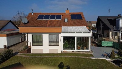 Einfamilienhaus mit 8 Zimmern und rd. 190 qm Wohnfläche
