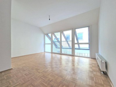 3er WG | 4 ZIMMER | 2 ETAGEN | 1 TERRASSE