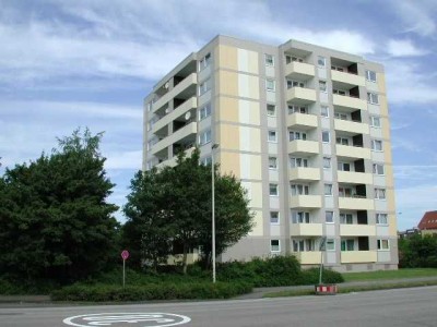 Renovierte 3-Raum-Wohnung mit Vollbad und Balkon