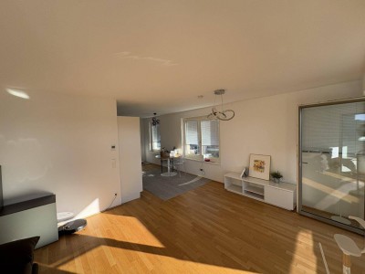 Wunderschöne 1- Zimmerwohnung in der Donaumarina